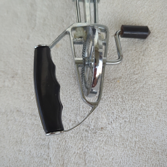 Vintage Stainless Steel Hand Held Mixer Egg Beater 10-Inches Long 1960s - Picture 6 of 11